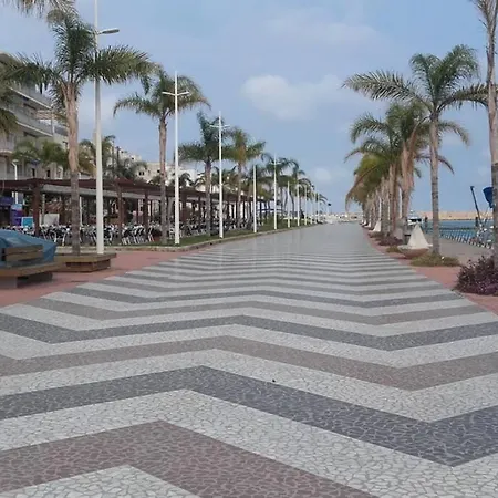 Lujosa Entre Y Playa Villa